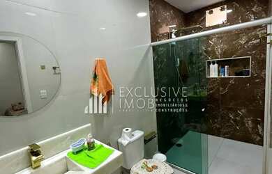 Imagem 9: Imóvel para aluguel possui 220 metros quadrados com 4 quartos