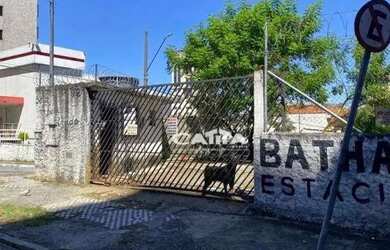 Imagem: O terreno possui 379m² de Área e Imóvel novo e está localizado