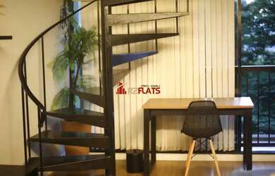 Imagem: O studio possui 1 Dormitório, 1 Banheiro, 1 Vaga na garagem