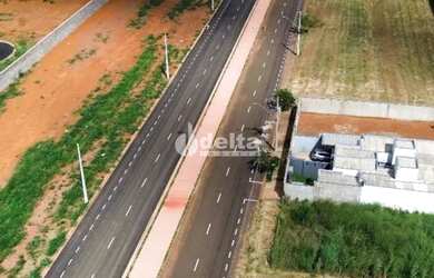 Imagem 2: Terreno disponível para venda 325 m² no bairro Novo Mundo em Uberlândia-MG