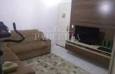 Imagem: O apartamento possui 2 Dormitórios, 1 Banheiro, 2 Vagas na