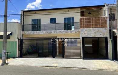 Imagem: O depósito possui 3 Vagas na garagem e 120m² de Área e está