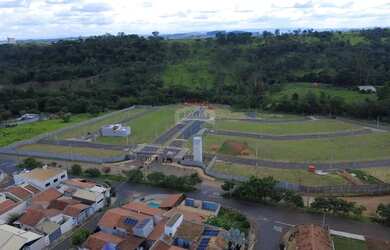 Imagem 8: Lote C04 no condomínio Residencial Village Casa do Campo no Jardim Santa...