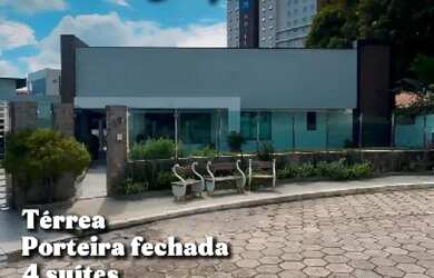 Imagem: A casa em condomínio possui 4 Dormitórios, 4 Banheiros, 4