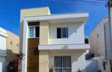 Imagem: A casa em condomínio possui 3 Dormitórios, 3 Banheiros, 2