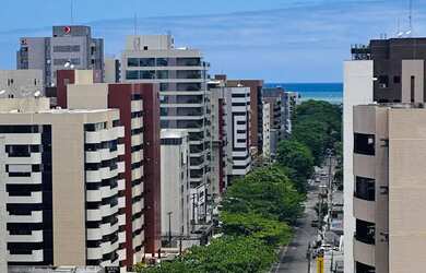 Imagem: O apartamento possui 2 Dormitórios, 2 Banheiros, 2 Vagas na