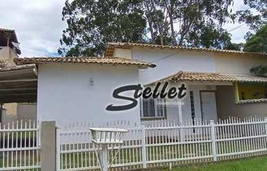 Imagem: A casa possui 2 Dormitórios, 2 Banheiros, 2 Vagas na garagem