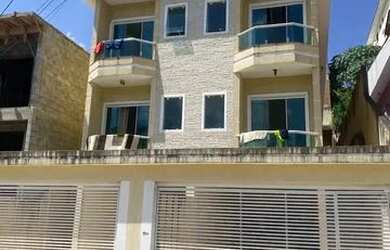 Imagem: A casa possui 4 Dormitórios, 3 Banheiros, 2 Vagas na garagem