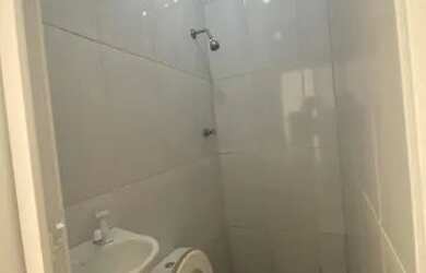 Imagem: A casa possui 1 Dormitório, 1 Banheiro e está localizado