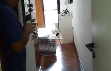 Imagem 13: Maravilhosa cobertura linear, com 4 quartos (2 suítes, 1 suíte canadense, 1 quarto/escritó