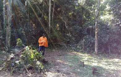 Imagem 6: Terreno casa iniciada Iguape