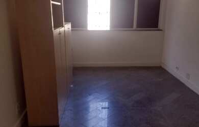 Imagem: O depósito possui 1 Vaga na garagem, 29m² de Área e está