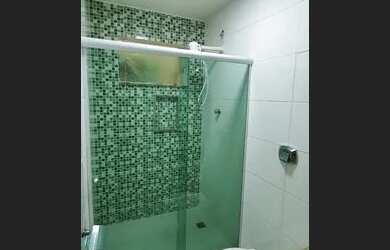 Imagem: A casa possui 2 Dormitórios, 3 Banheiros, 2 Vagas na garagem