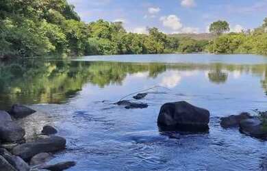 Imagem: O terreno possui 20.000m² de Área e está localizado em Centro