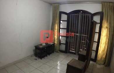 Imagem: A casa possui 3 Dormitórios, 3 Banheiros, 2 Vagas na garagem