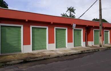 Imagem: O depósito possui 5 Vagas na garagem, 1.300m² de Área e