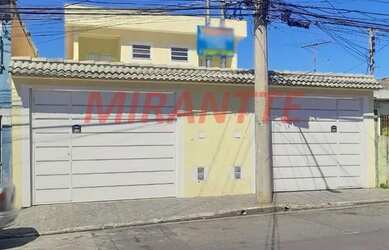 Imagem: A casa possui 3 Dormitórios, 4 Banheiros, 4 Vagas na garagem