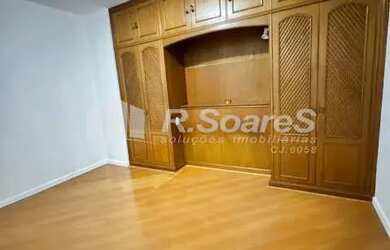 Imagem 5: Apartamento com 2 quartos sendo 1 suíte, dependências, garagem, em Freguesia