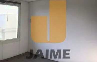 Imagem: O depósito possui 1 Vaga na garagem e 50m² de Área e está