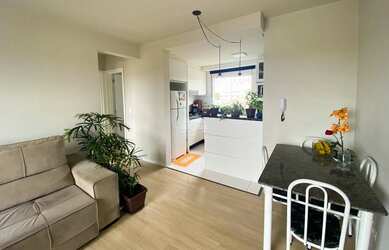 Imagem: O apartamento possui 3 Dormitórios, 1 Banheiro, 1 Vaga na garagem