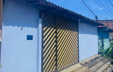 Imagem: A casa possui 2 Dormitórios, 1 Banheiro e 1 Vaga na garagem