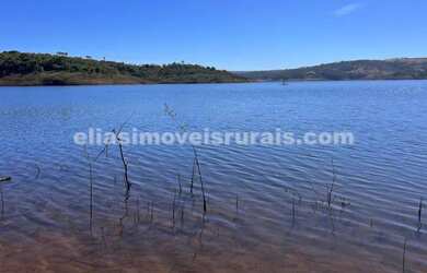 Imagem: A fazenda está localizado em Iraí de Minas, MG à venda por