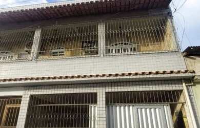 Imagem 2: Casa triplex com churrasqueira e piscina em Novo México