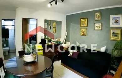 Imagem: O apartamento possui 2 Dormitórios, 1 Banheiro, 1 Vaga na garagem