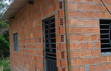 Imagem: O terreno possui 85m² de Área e está localizado em Santo