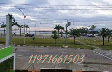 Imagem: A casa possui 2 Dormitórios, Acomodam 7 pessoas, 1 Vaga na