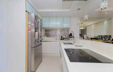 Imagem 2: Casa em condomínio, 04 Suítes, Campo Comprido, Curitiba