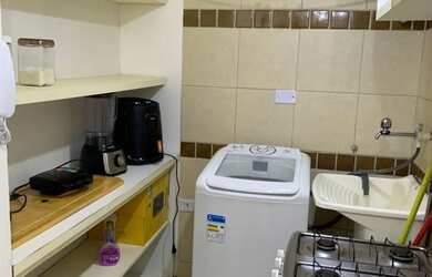 Imagem 6: Ed. St. Barth em frente à praça ao lado do antigo Bom Preço Ponta Verde