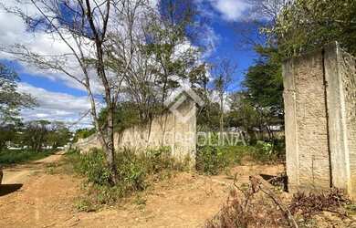 Imagem: O terreno possui 1.050m² de Área e está localizado em Ibituruna