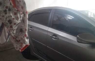 Imagem: A casa possui 3 Dormitórios, 2 Banheiros e 1 Vaga na garagem