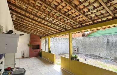Imagem 5: Vendo casa. Churrasqueira, Varanda, 2 Vagas na garageme3 Dormitórios