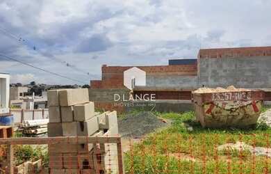 Imagem: O terreno possui 327m² de Área e está localizado em Parque