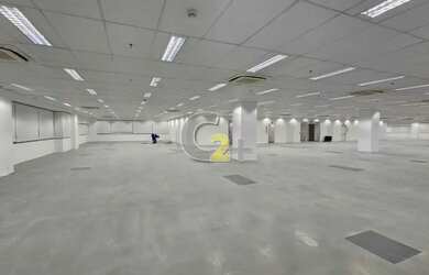 Imagem 2: Conjunto comercial para locação com 1.430m, vão livre, 40 vagas