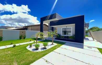 Imagem: A casa possui 3 Dormitórios, 3 Banheiros, 3 Vagas na garagem