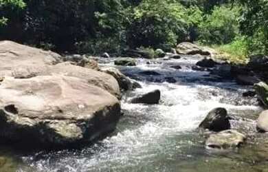 Imagem: A casa em condomínio possui 2 Dormitórios, 2 Banheiros e 1
