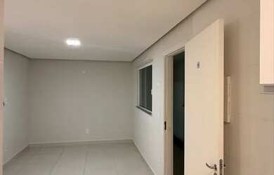 Imagem: O apartamento possui 2 Dormitórios, 1 Banheiro e 44m² de Área