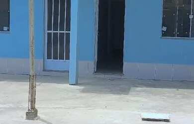 Imagem: A casa possui 1 Dormitório, 1 Banheiro, 1 Vaga na garagem