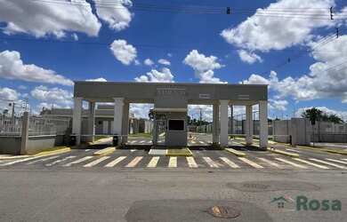 Imagem: A casa possui 2 Dormitórios, 2 Banheiros, 1 Vaga na garagem