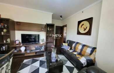 Imagem: O apartamento possui 3 Dormitórios, 1 Banheiro, 1 Vaga na garagem