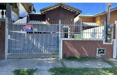 Imagem: A casa possui 2 Dormitórios, 2 Banheiros e 76m² de Área e