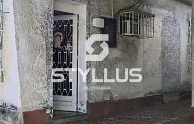 Imagem: A casa possui 3 Dormitórios, 2 Banheiros, 3 Vagas na garagem