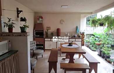 Imagem: A casa em condomínio possui 3 Dormitórios, 2 Banheiros, 2