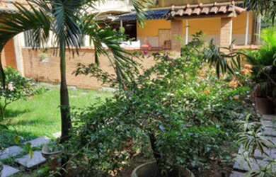 Imagem 8: 2 Casas por R$ 250 mil. Varanda, 2 Vagas na garageme5 Dormitórios