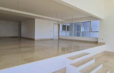 Imagem 4: ISSA HAZBUM RESIDENCIAL. Piscina, Varanda, Vista para o mare480m² de...