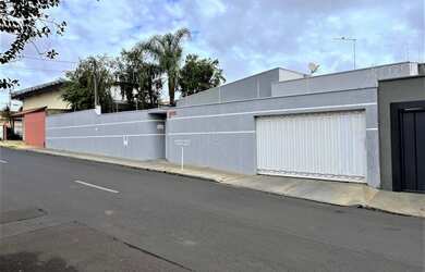 Imagem 4: ARARAQUARA - Casa Padrão - JARDIM SANTA ANGELINA