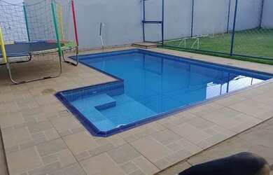 Imagem: A casa possui 1 Dormitório, 1 Banheiro, 5 Vagas na garagem